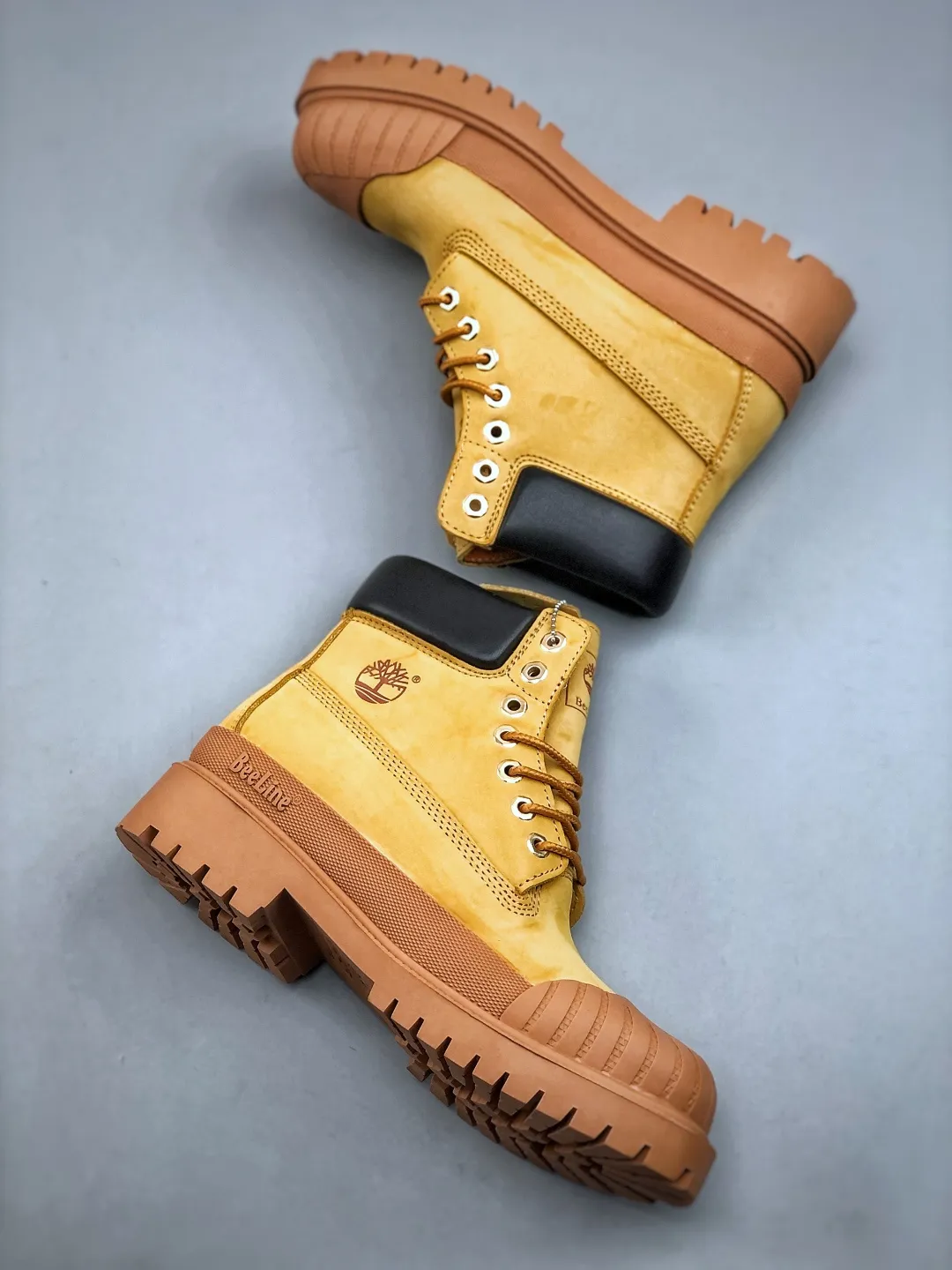 Pick up locally 💰400 Support store Timberland Timberland/Timberland rhubarb boots PREMIUM series simple and comfortable thick sole Martin boots couple style yellow upper frosted waterproof cowhide Guangdong factory quality trend hot style new process upgrade original factory last type export trade order original box original packaging with anti-odor and anti-corrosion high elastic honeycomb latex insole to give you a perfect wearing experience Size: 35 36 37 38 39 40 41 42 43 44 45 (standard code number)